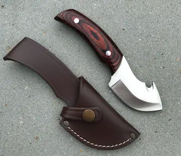 Cudeman Haakon Jagdmesser mit stabilisiertem Holz & Gürtelhaken